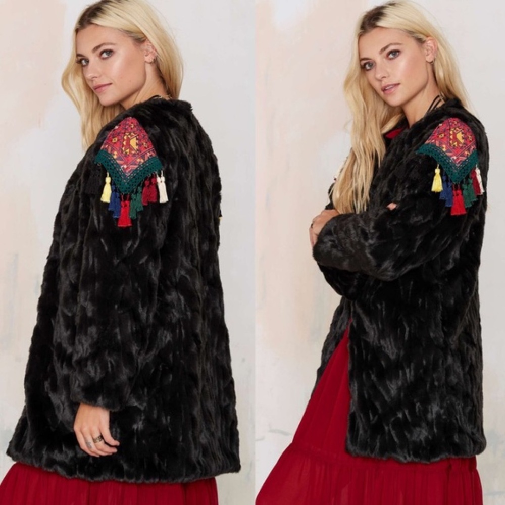 Native rose so far faux fur coat